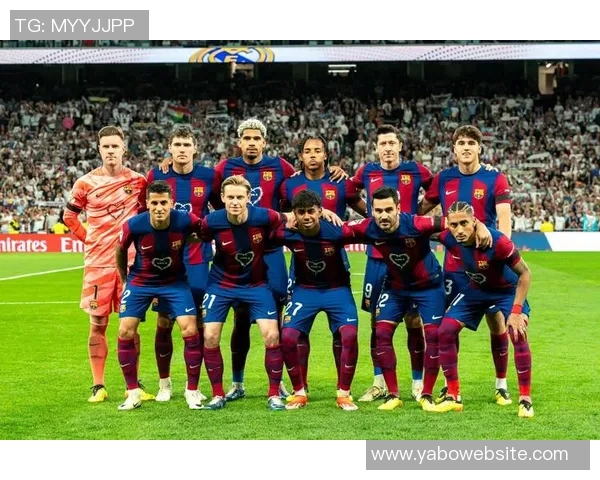 巴萨诺坎普周五公开训练门票热销已达12000张吸引众多球迷参与 巴萨诺坎普周五公开训练门票热销已达12000张吸引众多球迷参与