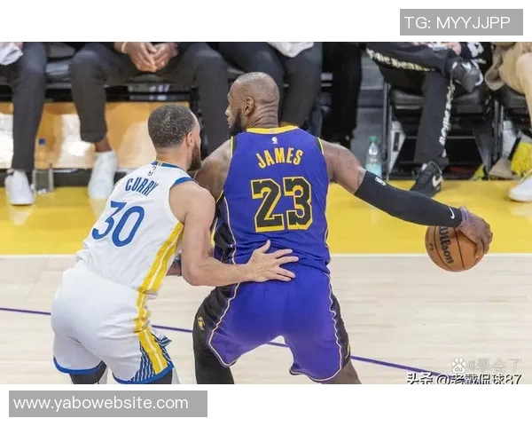 湖人遭遇卡位战失利连跌两名掘金火箭争夺西部前列