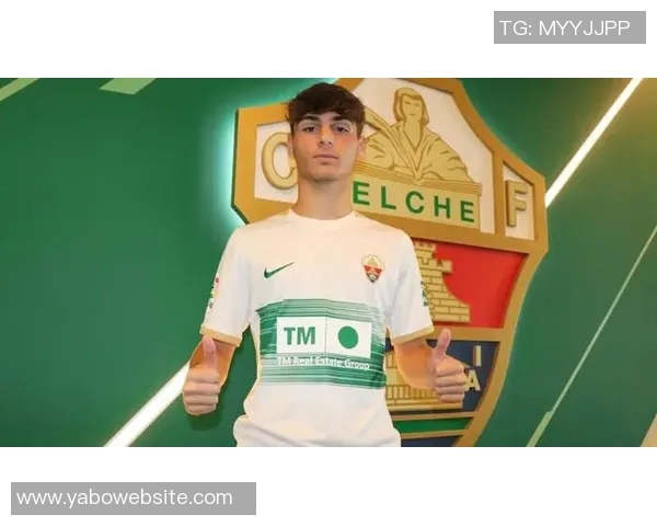 尤文图斯球探亲赴现场考察埃尔切年轻中前卫罗德里戈门多萨表现