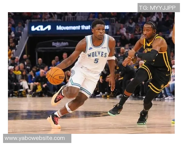 爱德华兹首节表现不佳7投仅中2三分球全失正负值为负六 爱德华兹首节表现不佳7投仅中2三分球全失正负值为负六